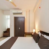 OYO Hotel Srinivasa Grand，位于海得拉巴Abids的酒店