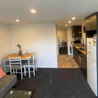 Tiny Home in Mosgiel，位于摩斯吉尔但尼丁机场 - DUD附近的酒店