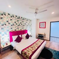 Qotel Hotel Chhatarpur - Opp Tivoli Garden，位于新德里南德里的酒店