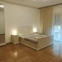 Odysea,位于科米索的酒店