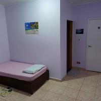 Quarto Suite Individual Privado Penha Zona Leste，位于圣保罗Penha的酒店