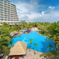 Grand Soluxe Hotel and Resort Sanya，位于三亚三亚凤凰国际机场 - SYX附近的酒店