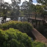 Bairnsdale - Granite Creek Stays，位于Lucknow的酒店