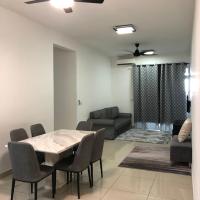 Meridin Bayvue - Bayvue Homestay Pasir Gudang，位于Kampong Kuala Masai实里达机场 - XSP附近的酒店