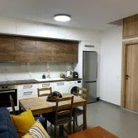New & comfy apt near Heraklion-airport and sea，位于Néa Alikarnassós伊拉克利翁国际机场 - HER附近的酒店