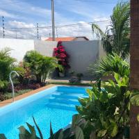 Casa com piscina，位于São Gonçalo do Amarante圣贡卡罗阿玛兰特国际机场 - NAT附近的酒店