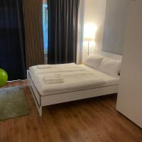 Köln Wohnung 4 min nähe von Hbf und Dom mit Garten ,Balkon & office，位于科隆Riehl的酒店