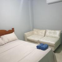 Cozy Retreat，位于Kelly Village皮亚尔科机场 - POS附近的酒店