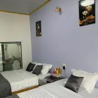 Huong Viet Hotel，位于Bản Cốc Lúa (2)的酒店
