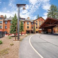 Hampton Inn & Suites Tahoe-Truckee，位于特拉基Truckee Tahoe Airport - TKF附近的酒店