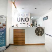 Hotel O Uno Hotel Near Tunjungan Plaza，位于泗水Tunjungan的酒店