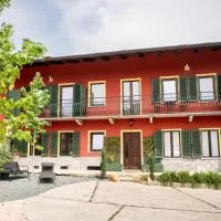Agriturismo Ca' del Clat,位于Bagnolo Piemonte的酒店