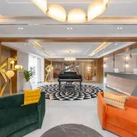 Ivy Lush Hotel，位于瓦里的酒店