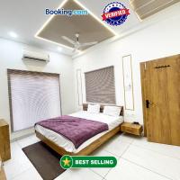 Hotel Gupta Residency ! Ujjain - fully-Air-Conditioned hotel at prime location with wifi , Near Mahakal Temple and Railway Station, Newly constructed and Luxurious Rooms，位于乌贾因的酒店