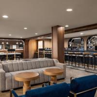 Crowne Plaza Louisville Airport Expo Ctr by IHG，位于路易斯威尔路易斯维尔机场 - SDF附近的酒店