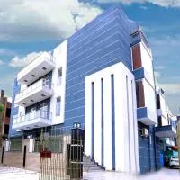 Hotel Nirvana Inn and Banquet-Near Expo Mart Greater Noida，位于大诺伊达的酒店