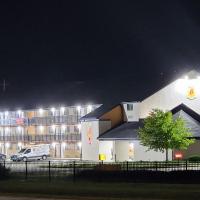 瓦达利亚/戴顿国际机场速8酒店，位于万达利亚代顿国际机场 - DAY附近的酒店