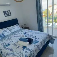 BLUE LAGOON 12A LATSI，位于波利斯的酒店