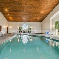 Country Inn & Suites by Radisson, Green Bay, WI，位于阿施瓦贝农奥斯丁斯特劳贝尔国际机场 - GRB附近的酒店