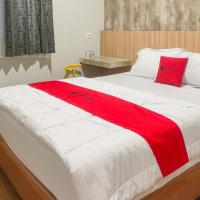 RedDoorz Syariah near Ponpes Hidayatullah Samarinda，位于沙马林达APT Pranoto International Airport - AAP附近的酒店
