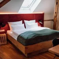 Schmidtburger Hof - Landhotel, Restaurant & Sauna，位于Weiler的酒店