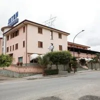 Hotel Canada，位于Falerna Marina的酒店