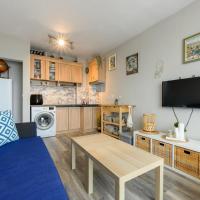 Sunny Flat-4 People-Delta Mall-Private Parking Space，位于Vladislav Varnenchik瓦尔纳机场 - VAR附近的酒店