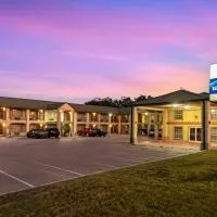 贝斯特韦斯特行政酒店，位于Hallettsville的酒店