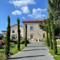 Le Domaine de la plume，位于La Gimond的酒店