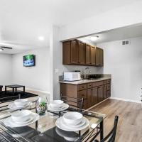 Gorgeous Two Bedroom Sleeps 6 Close to Strip，位于拉斯维加斯North Las Vegas Airport - VGT附近的酒店