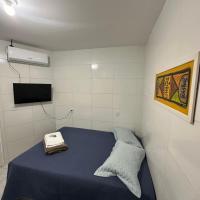 Cantinho Aconchegante- Quarto 03 Família - com AR，位于Bayeux卡斯特罗平托总统国际机场 - JPA附近的酒店