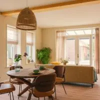 B&B De Korenbloem，位于Noordbroek的酒店