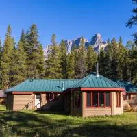 HI Castle Mountain - Hostel,位于卡斯特尔朱克逊的酒店