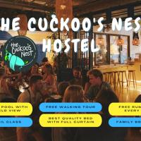 The Cuckoo's Nest Hostel and Bar managed by Hoianese，位于会安Cam Ha的酒店