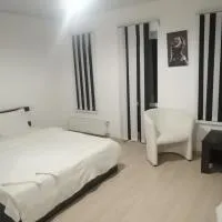 Готель Ланцелот, Hotel Lancelot, готель Ланселот，位于Novoyavorivsk的酒店