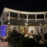 The Exclusive House，位于白沙瓦巴查·汗国际机场 - PEW附近的酒店