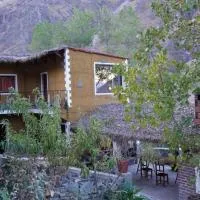 POSADITA LOS ALAMOS Alojamiento de montaña estamos en San Isidro a 8km pasando Iruya lea atentamente la descripción se hace caminando Turismo aventura consulte el servicio 4x4，位于伊鲁亚的酒店