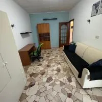 Cozy home baranzate,位于巴兰扎泰的酒店