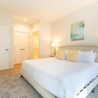 Luxury Apt In Heart of Seaport - VIA-1515，位于波士顿Boston Harbor Seaplane Base - BNH附近的酒店