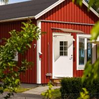 Evedals Camping Växjö，位于韦克舍Växjö Airport - VXO附近的酒店