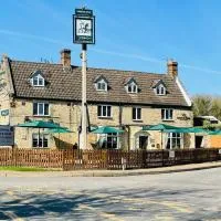 The Woolpack Inn，位于凯特林的酒店