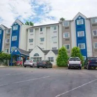 代弗尼温德姆麦克罗特套房酒店,位于达夫尼的酒店