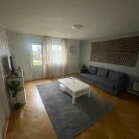 Cozy Apartment，位于Grimsås的酒店