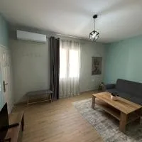 Christina Apartment,位于兹拉马的酒店