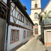Hotel Kreuz Renchen，位于Renchen的酒店