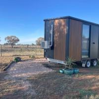 Inspired Tiny Home by Tiny Away，位于Cabarita米尔迪拉机场 - MQL附近的酒店