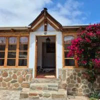 Hostal Los Almendros，位于Canela Baja的酒店