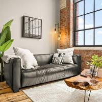 The Urban Loft - Stylish Industrial Living，位于皮奥里亚皮奥里亚机场 - PIA附近的酒店