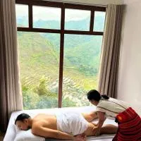 Batad Roberto's Abung Inn and Restaurant，位于巴纳韦的酒店