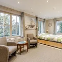 Cosy Studio close to Bruxelles South Charleroi Airport，位于Courcelles的酒店